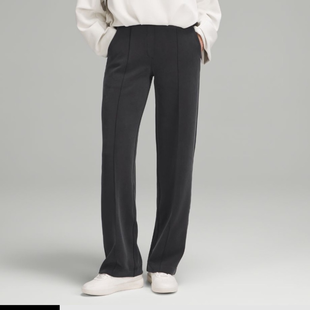 Lululemon softstream pintuck mid rise paints L